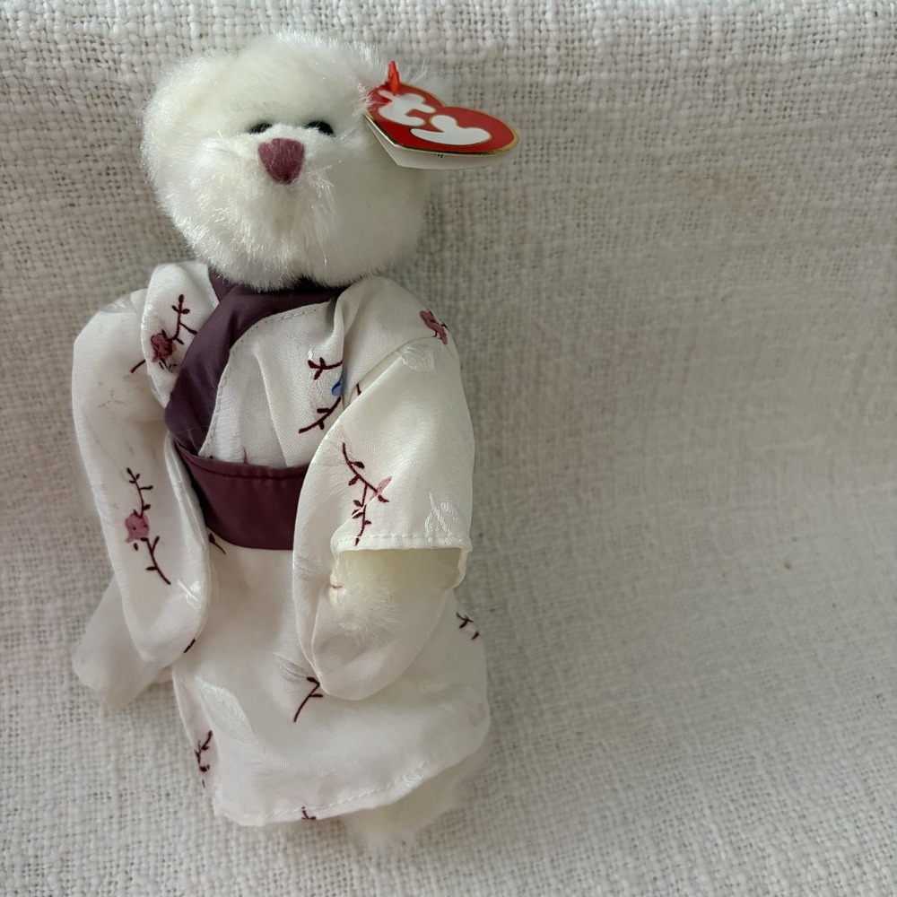 Vintage Ty Attic Treasures Suki the Bear in Kimono W/ Tags Stuffy Collectible